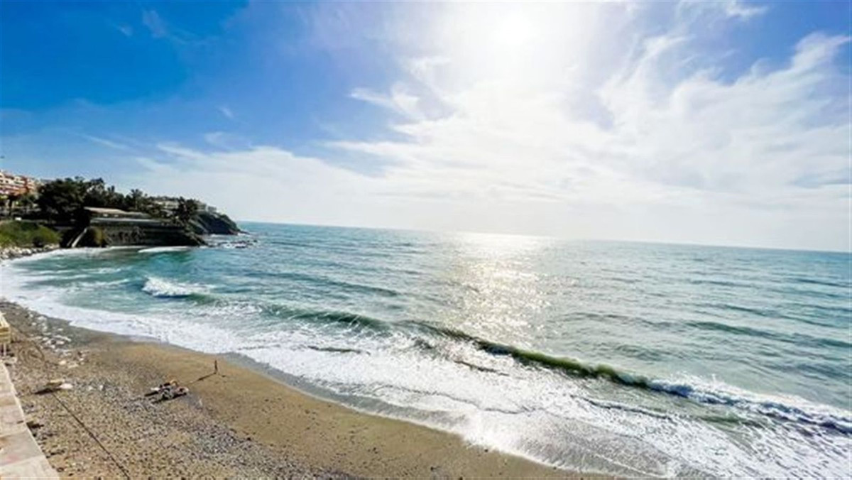 1 Bed, 1 Bath, ApartmentFor Sale, Benalmadena, Malaga, 29630