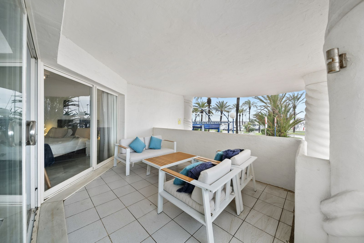 2 Bed, 1 Bath, ApartmentFor Sale, Benalmadena, Malaga, 29630
