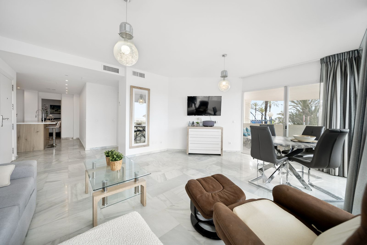 2 Bed, 1 Bath, ApartmentFor Sale, Benalmadena, Malaga, 29630