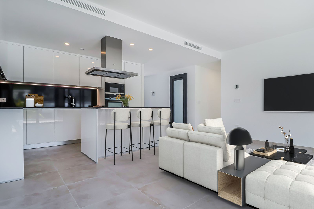 3 Bed, 2 Bath, ApartmentFor Sale, Atalaya, Malaga