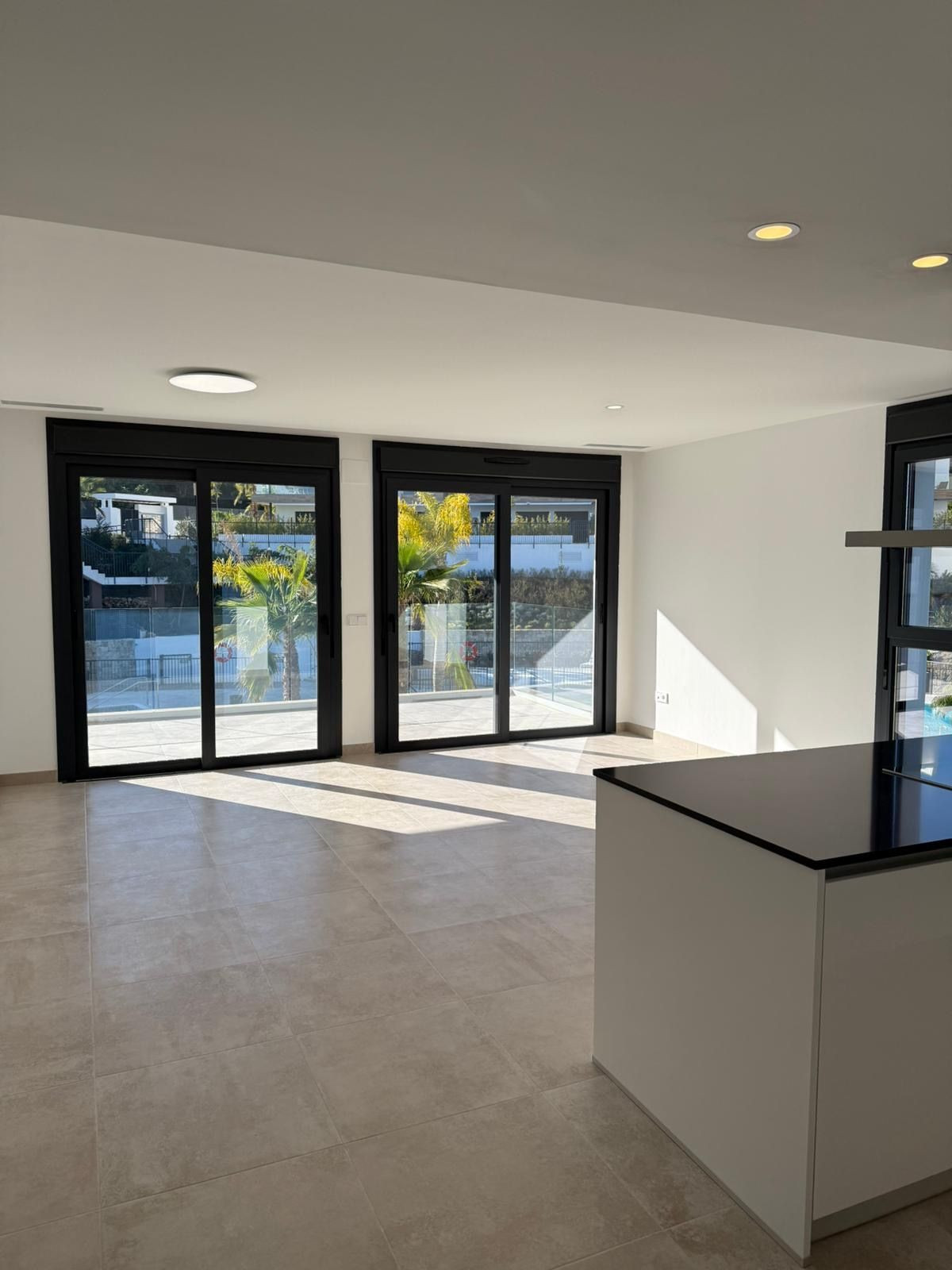 3 Bed, 2 Bath, ApartmentFor Sale, Atalaya, Malaga