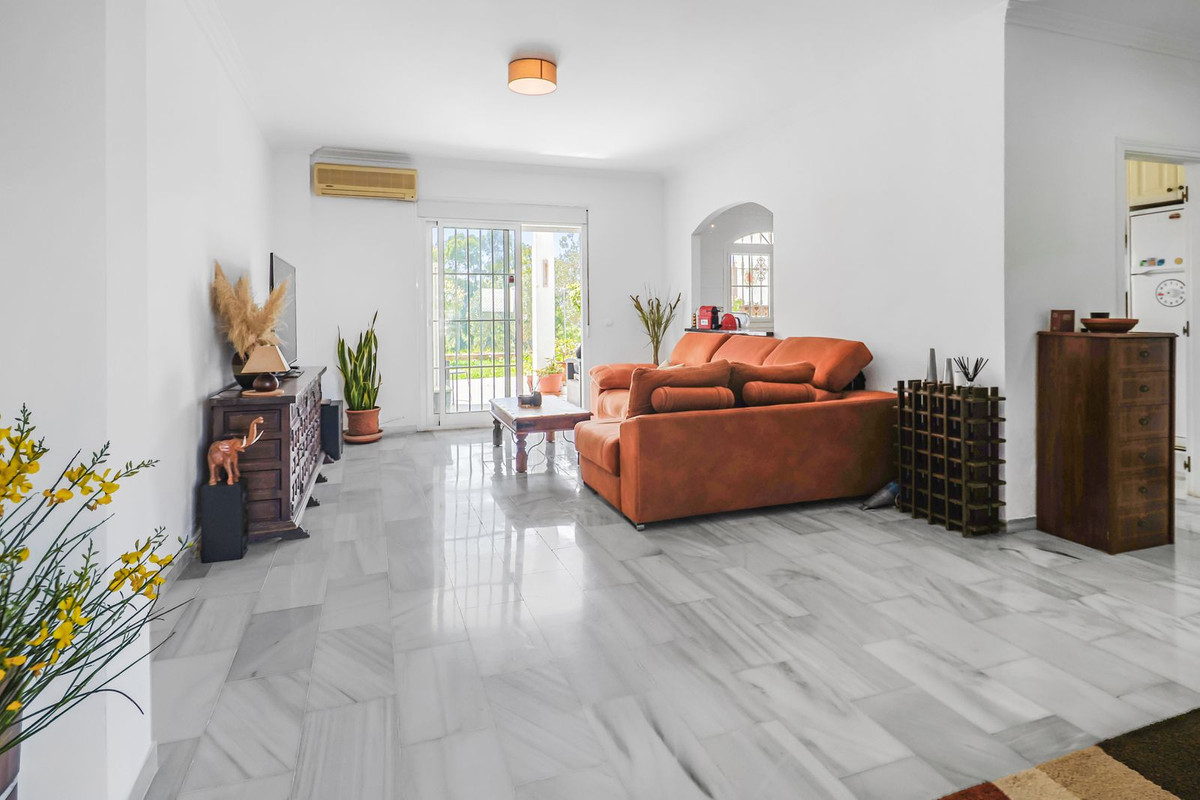 2 Bed, 2 Bath, ApartmentFor Sale, Estepona, Malaga