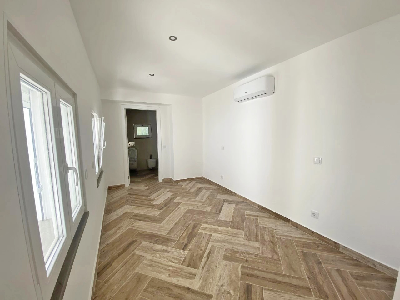 2 Bed, 2 Bath, HouseFor Sale, Renovated Two Bedroom Traditional House, Algarve