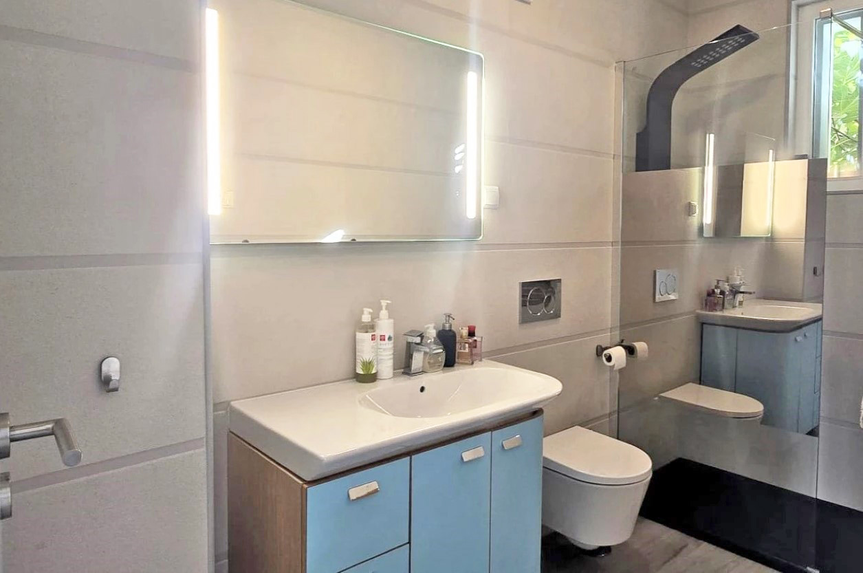 1 Bed, 2 Bath, HouseFor Sale, Algarve