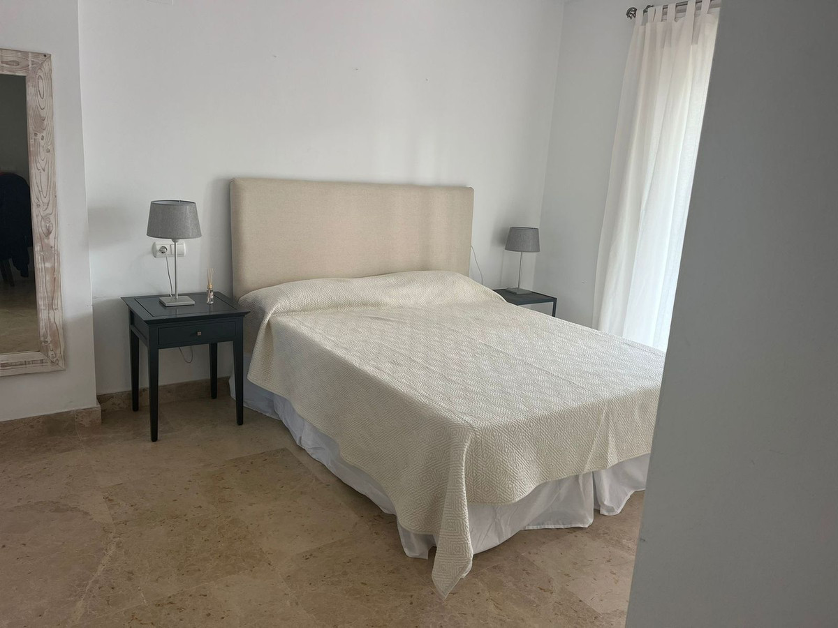 4 Bed, 3 Bath, HouseFor Sale, Nueva Andalucia, Malaga