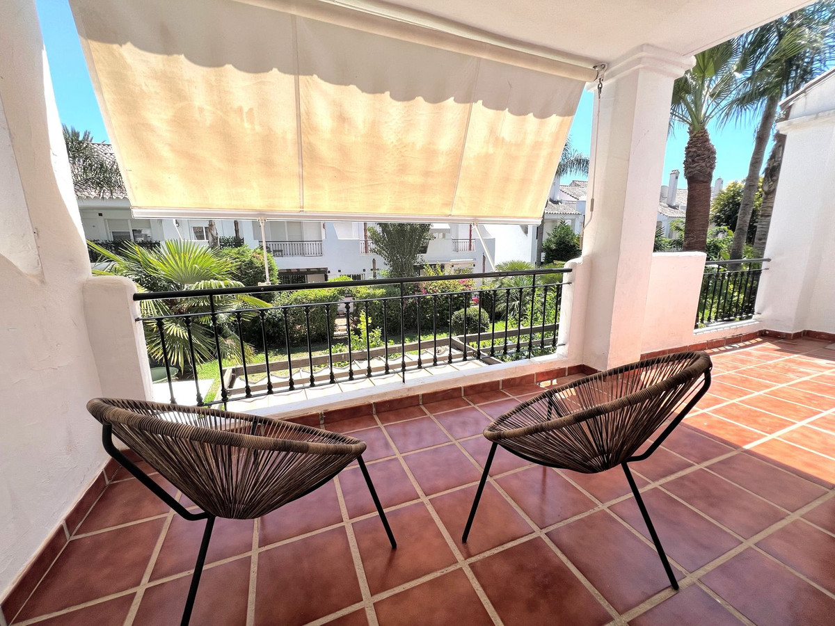4 Bed, 3 Bath, HouseFor Sale, Nueva Andalucia, Malaga