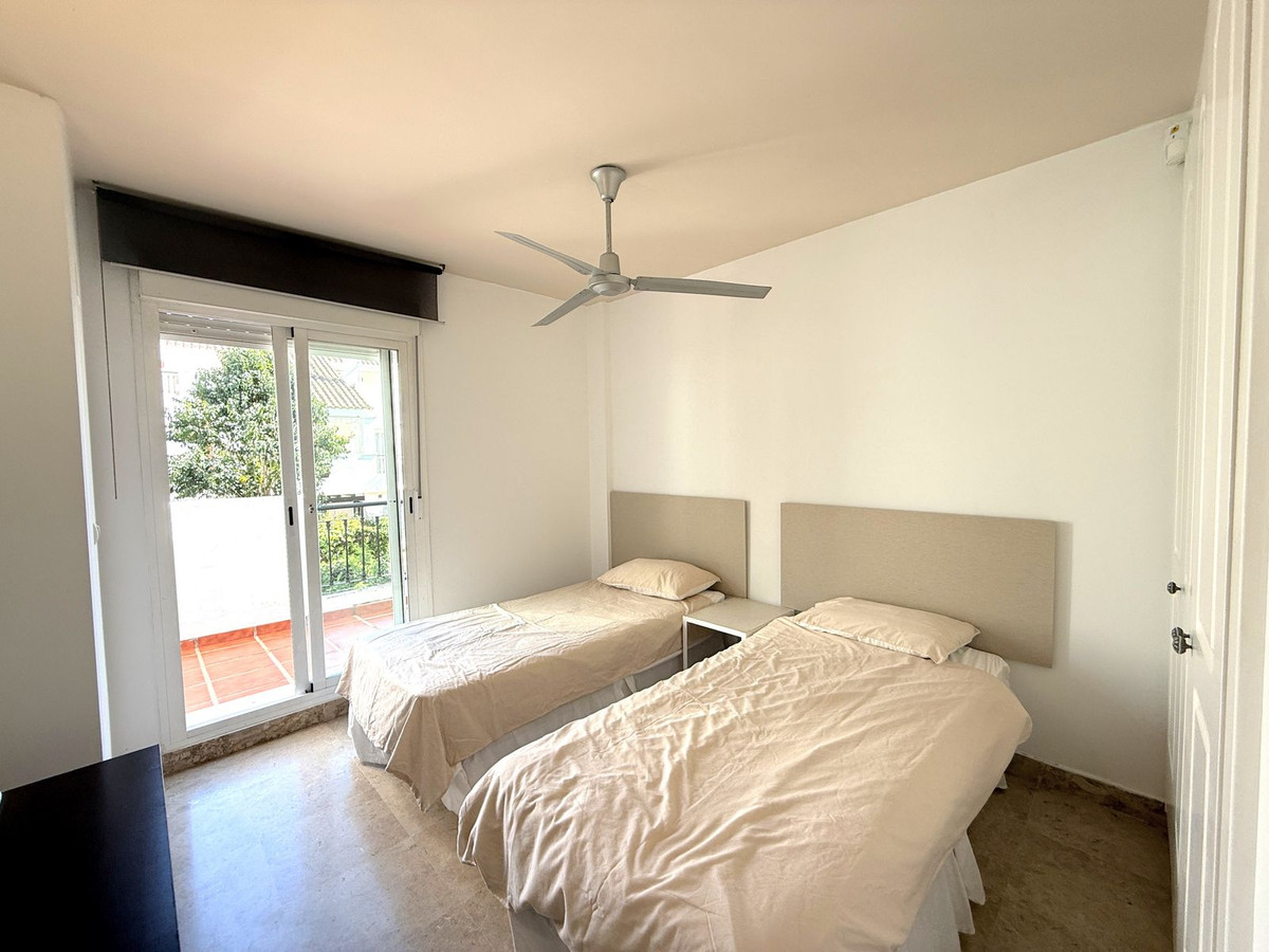 4 Bed, 3 Bath, HouseFor Sale, Nueva Andalucia, Malaga