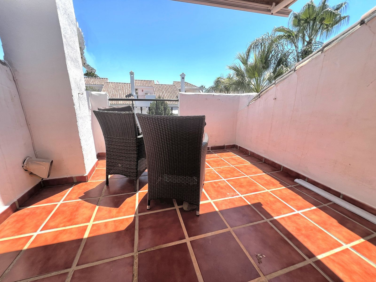 4 Bed, 3 Bath, HouseFor Sale, Nueva Andalucia, Malaga