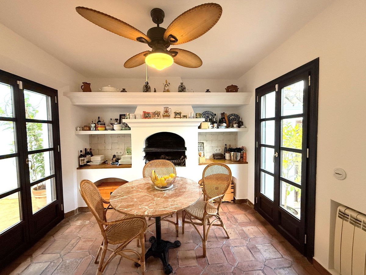 4 Bed, 4 Bath, HouseFor Sale, Marbella, Malaga