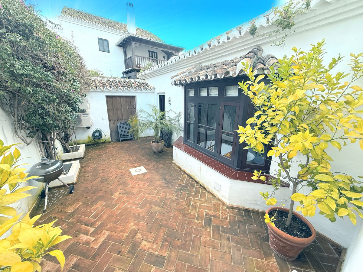 4 Bed, 4 Bath, HouseFor Sale, Marbella, Malaga