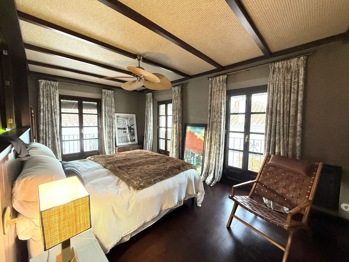 4 Bed, 4 Bath, HouseFor Sale, Marbella, Malaga