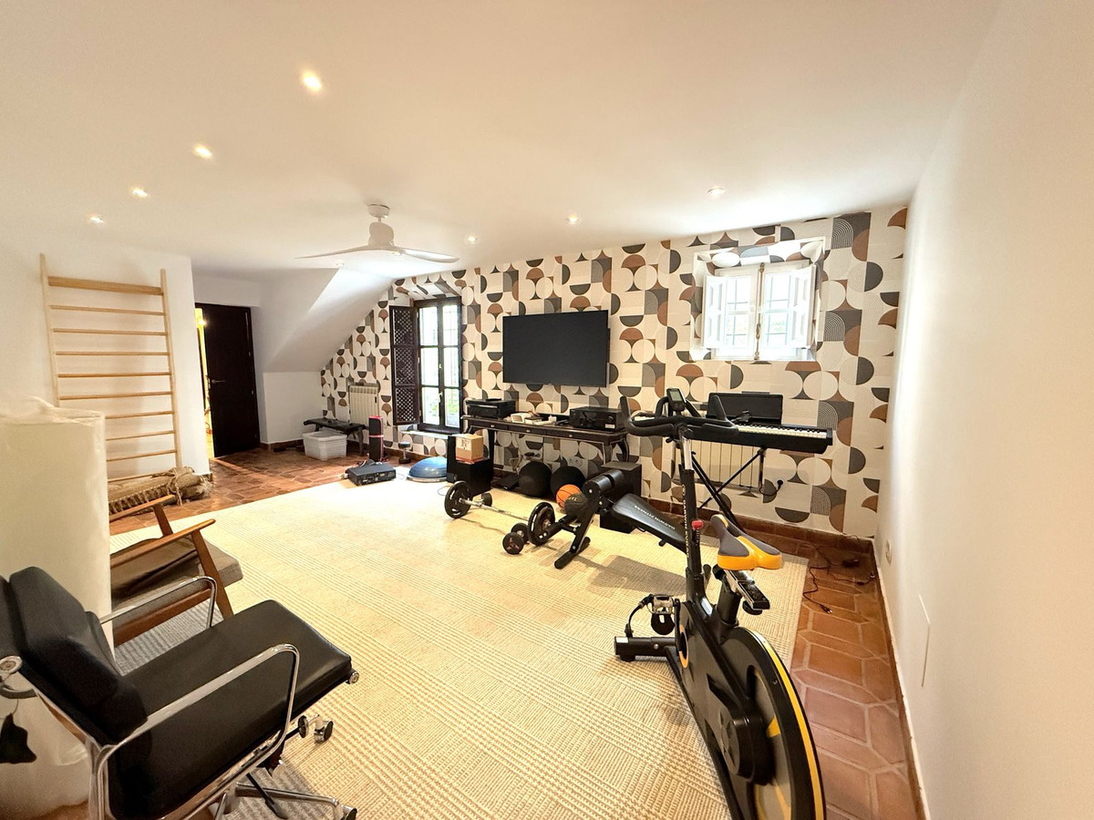 4 Bed, 4 Bath, HouseFor Sale, Marbella, Malaga