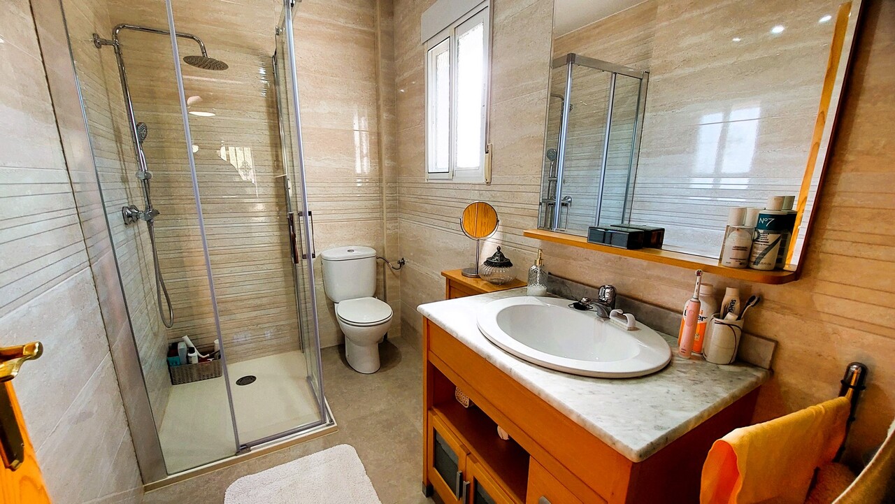 5 Bed, 2 Bath, HouseFor Sale, Totana, Murcia