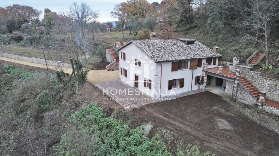 3 Bed, 4 Bath, HouseFor Sale, Civitella d'Agliano, Viterbo, Latium