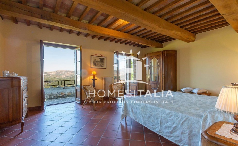 4 Bed, 4 Bath, HouseFor Sale, San Casciano dei Bagni, Siena, Tuscany