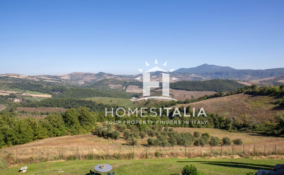 4 Bed, 4 Bath, HouseFor Sale, San Casciano dei Bagni, Siena, Tuscany