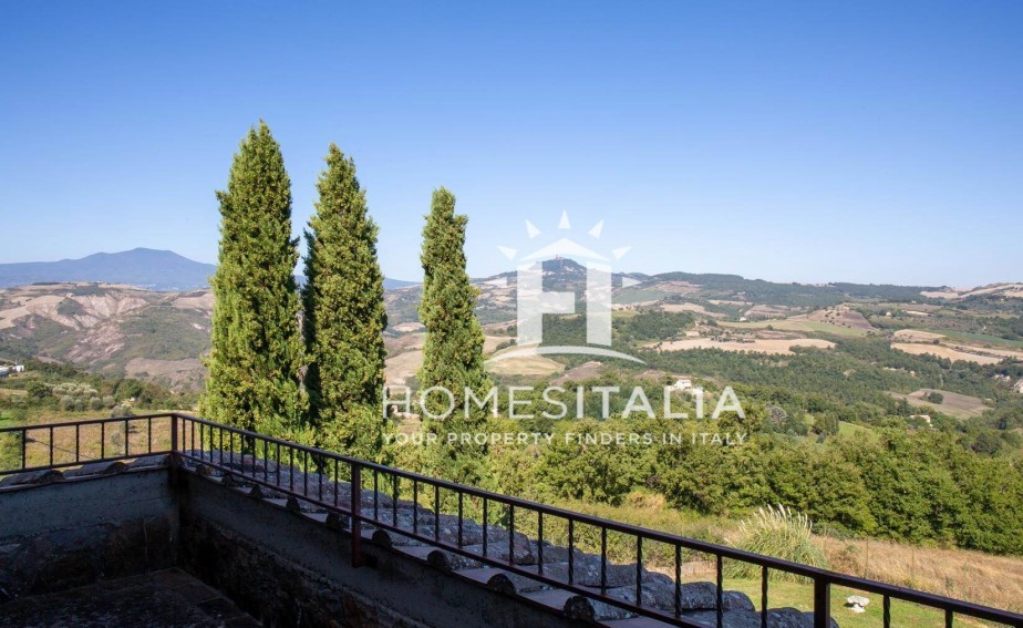 4 Bed, 4 Bath, HouseFor Sale, San Casciano dei Bagni, Siena, Tuscany