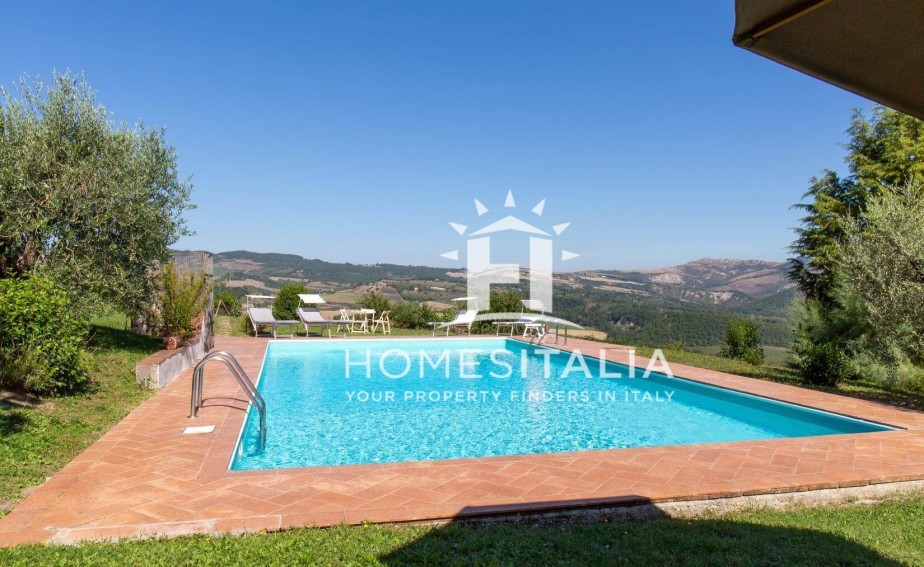 4 Bed, 4 Bath, HouseFor Sale, San Casciano dei Bagni, Siena, Tuscany