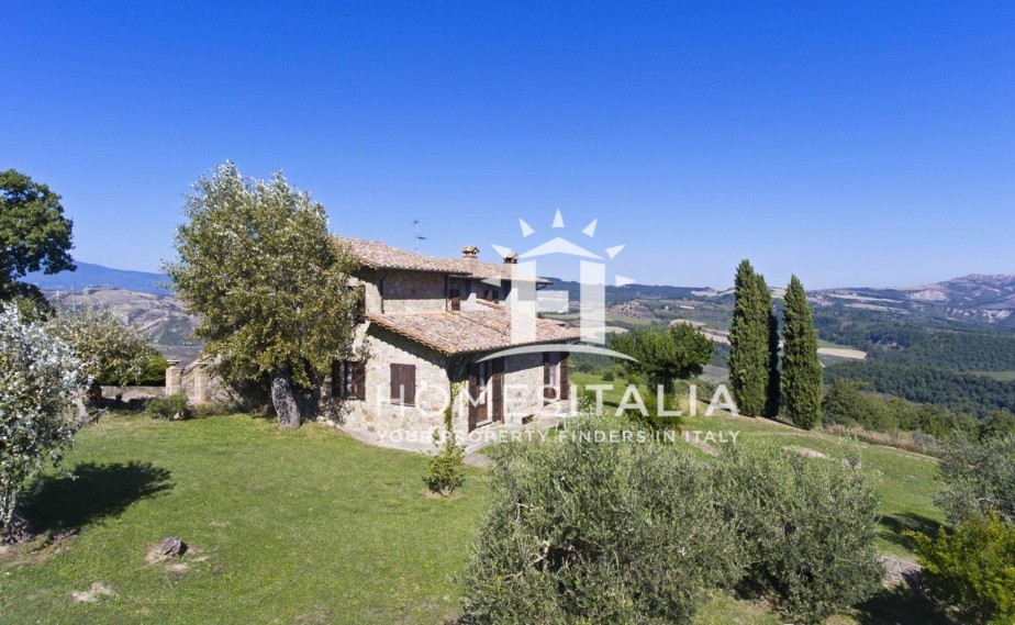 4 Bed, 4 Bath, HouseFor Sale, San Casciano dei Bagni, Siena, Tuscany