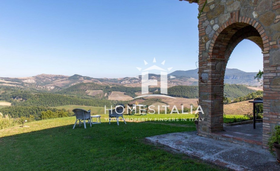 4 Bed, 4 Bath, HouseFor Sale, San Casciano dei Bagni, Siena, Tuscany
