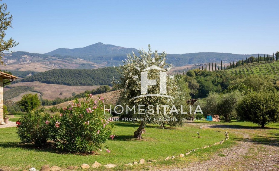 4 Bed, 4 Bath, HouseFor Sale, San Casciano dei Bagni, Siena, Tuscany
