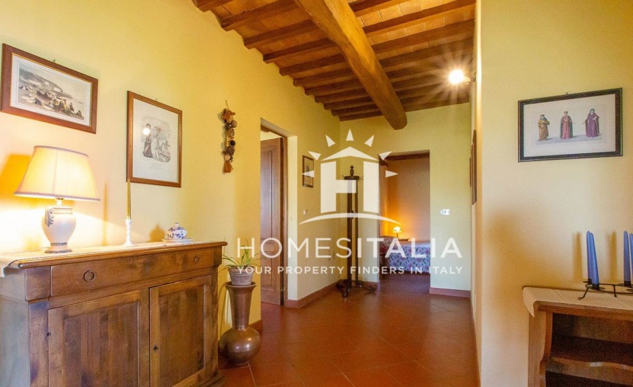 4 Bed, 4 Bath, HouseFor Sale, San Casciano dei Bagni, Siena, Tuscany