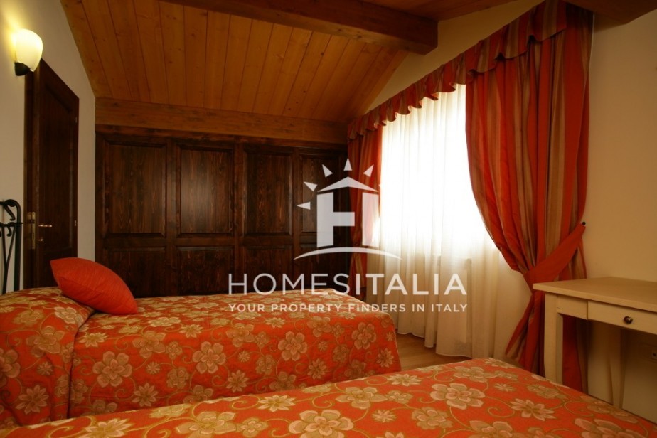 12 Bed, 9 Bath, HouseFor Sale, Piancastagnaio, Siena, Tuscany