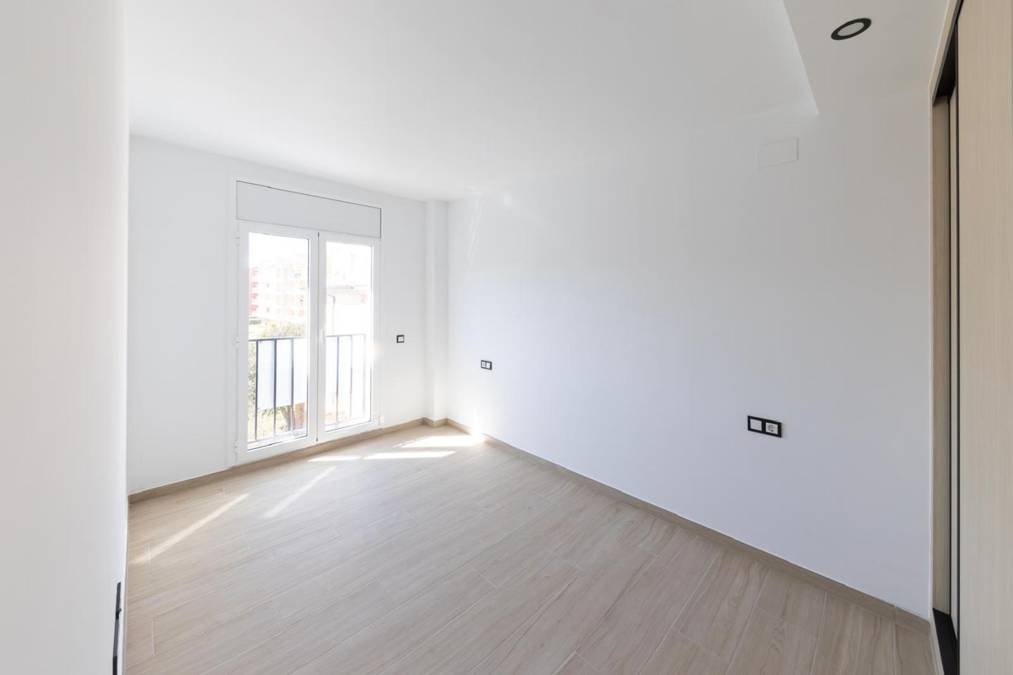 3 Bed, 2 Bath, HouseFor Sale, Empuriabrava, Girona, 17487