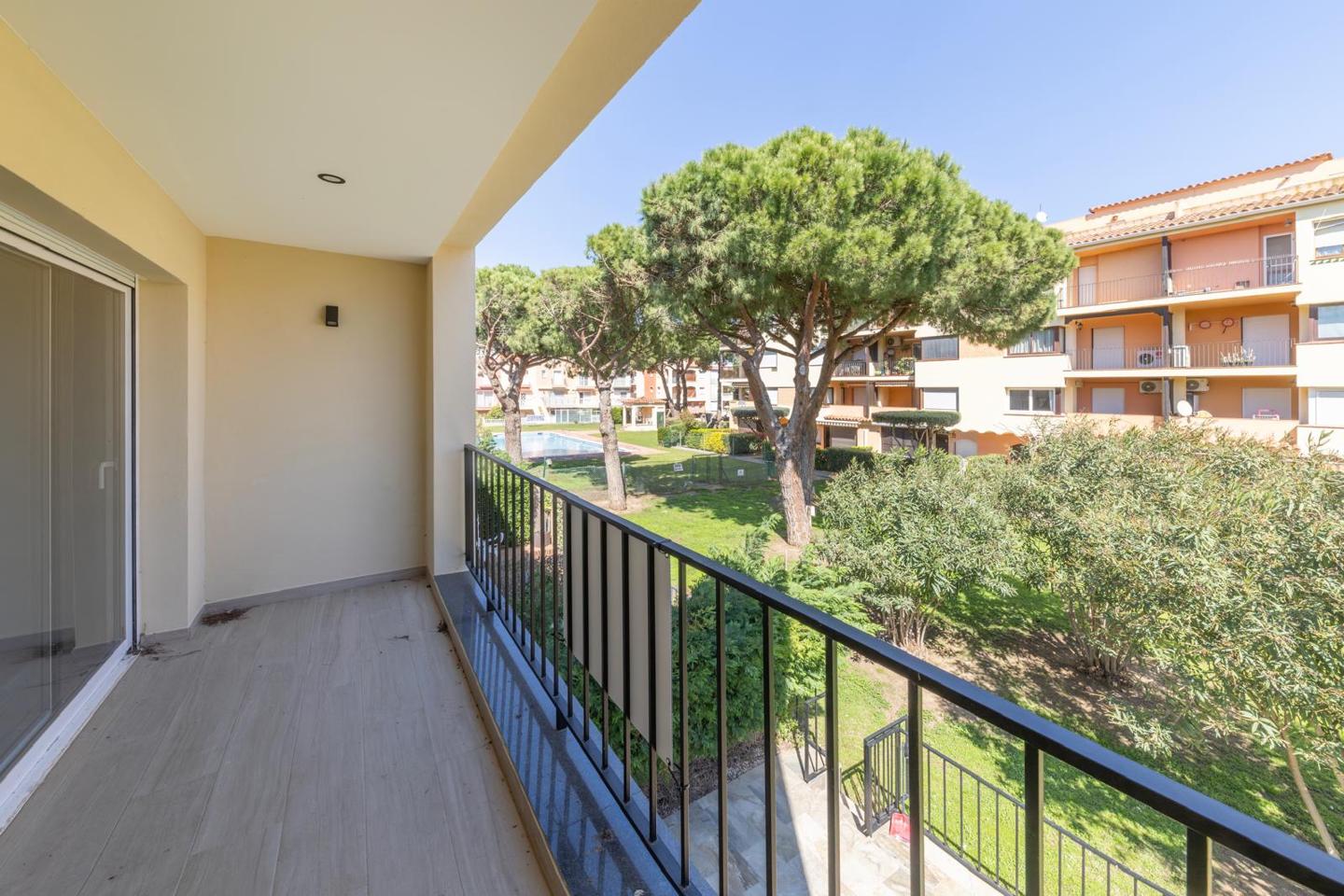3 Bed, 2 Bath, HouseFor Sale, Empuriabrava, Girona, 17487