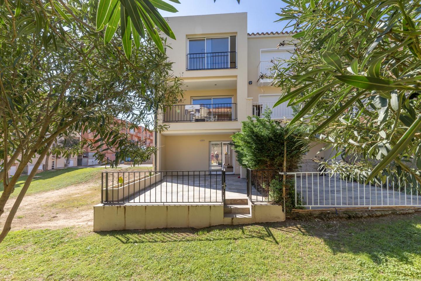 3 Bed, 2 Bath, HouseFor Sale, Empuriabrava, Girona, 17487