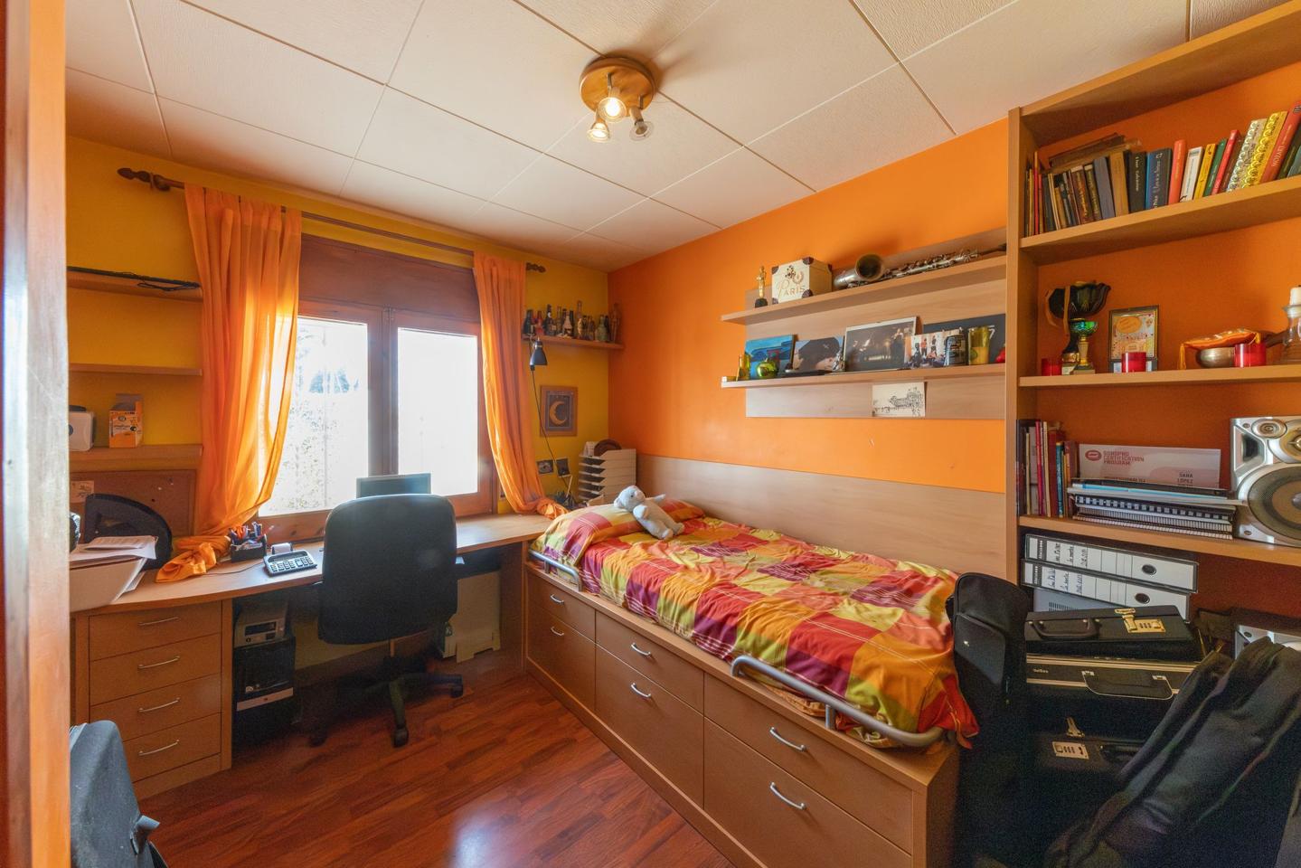 5 Bed, 2 Bath, HouseFor Sale, Empuriabrava, Girona, 17487