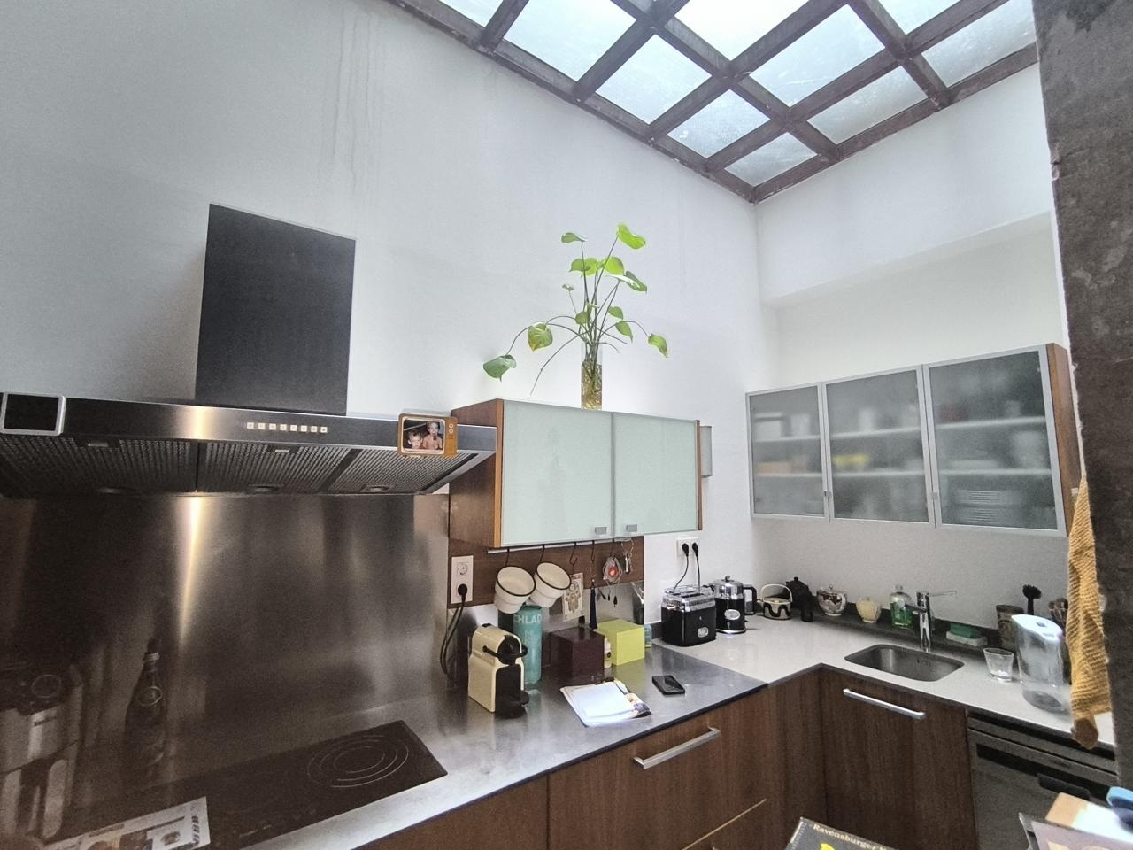 4 Bed, 4 Bath, ApartmentFor Sale, Barcelona, Barcelona, 08001