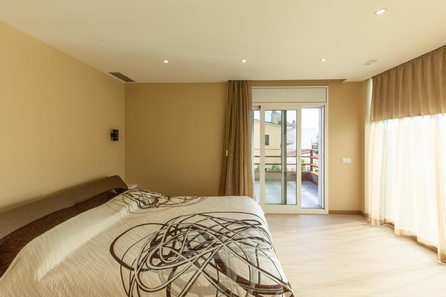 5 Bed, 5 Bath, HouseFor Sale, Empuriabrava, Girona, 17487 5 Bed, 5 Bath, HouseFor Sale, Empuriabrava, Girona, 17487