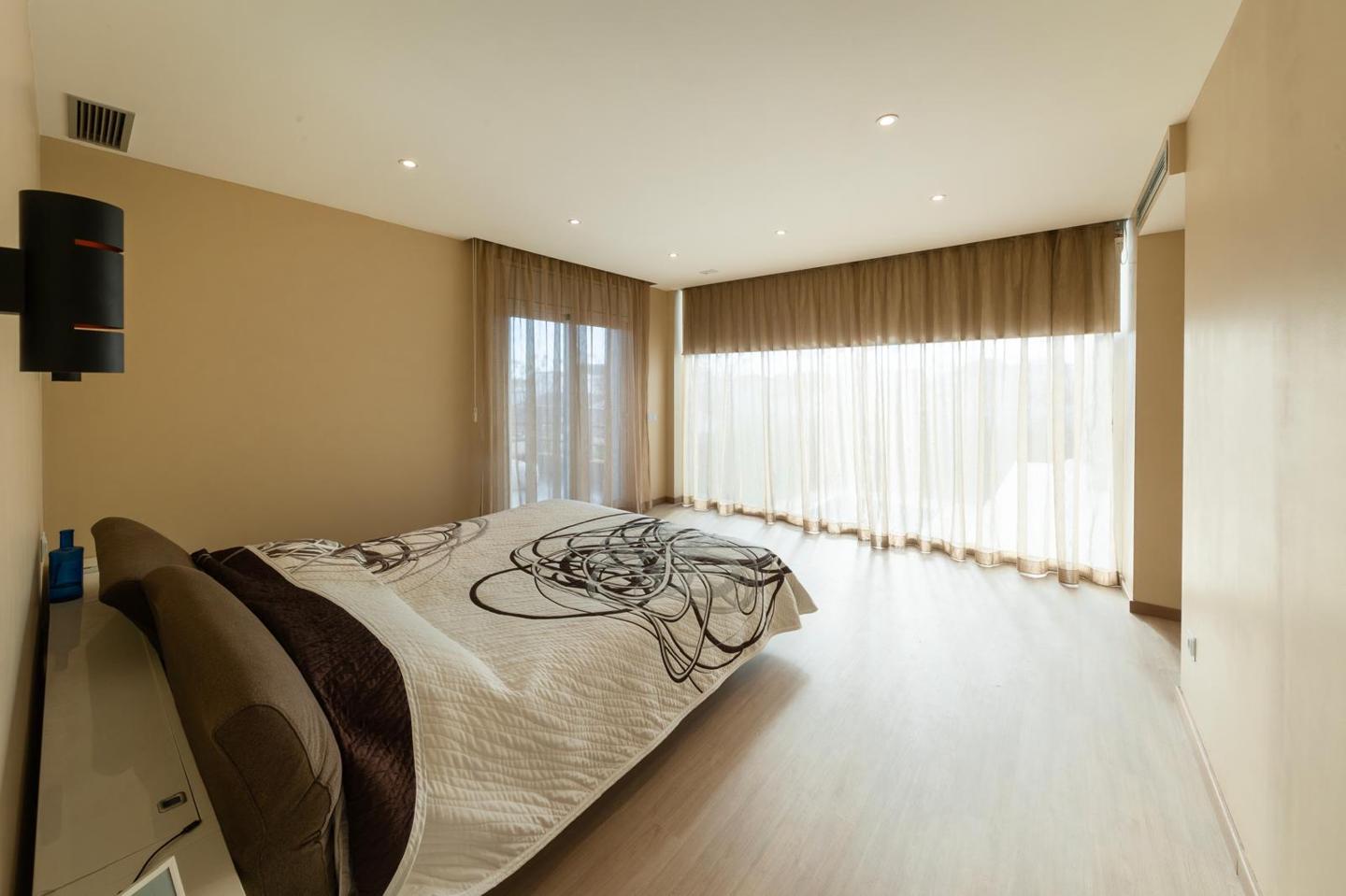 5 Bed, 5 Bath, HouseFor Sale, Empuriabrava, Girona, 17487 5 Bed, 5 Bath, HouseFor Sale, Empuriabrava, Girona, 17487