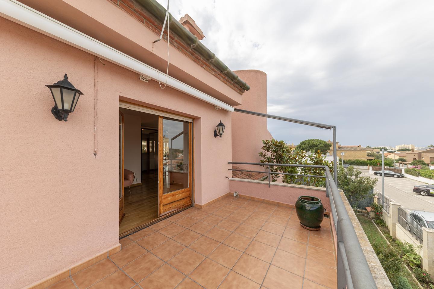 4 Bed, 3 Bath, HouseFor Sale, Roses, Girona, 17480 4 Bed, 3 Bath, HouseFor Sale, Roses, Girona, 17480