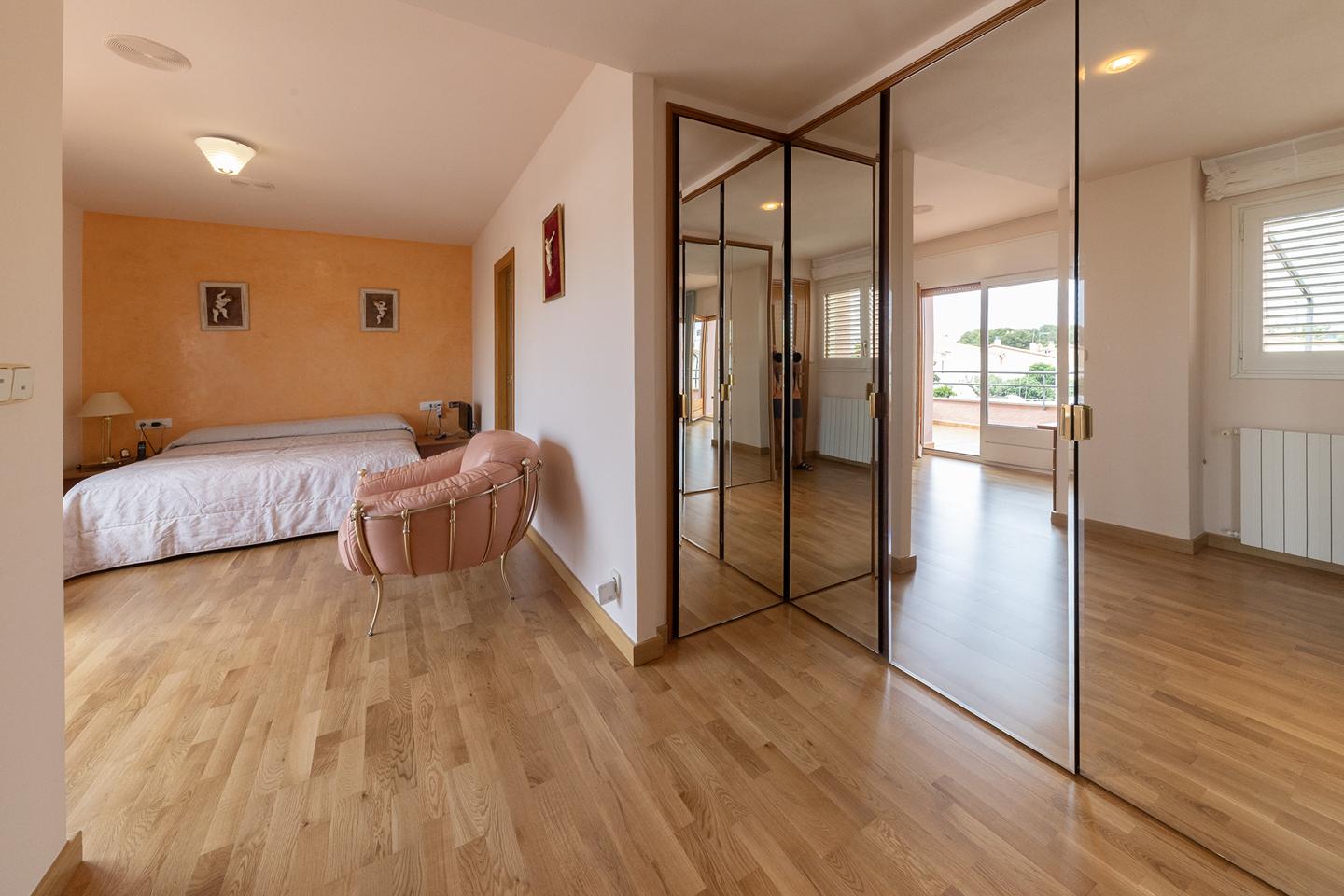 4 Bed, 3 Bath, HouseFor Sale, Roses, Girona, 17480 4 Bed, 3 Bath, HouseFor Sale, Roses, Girona, 17480