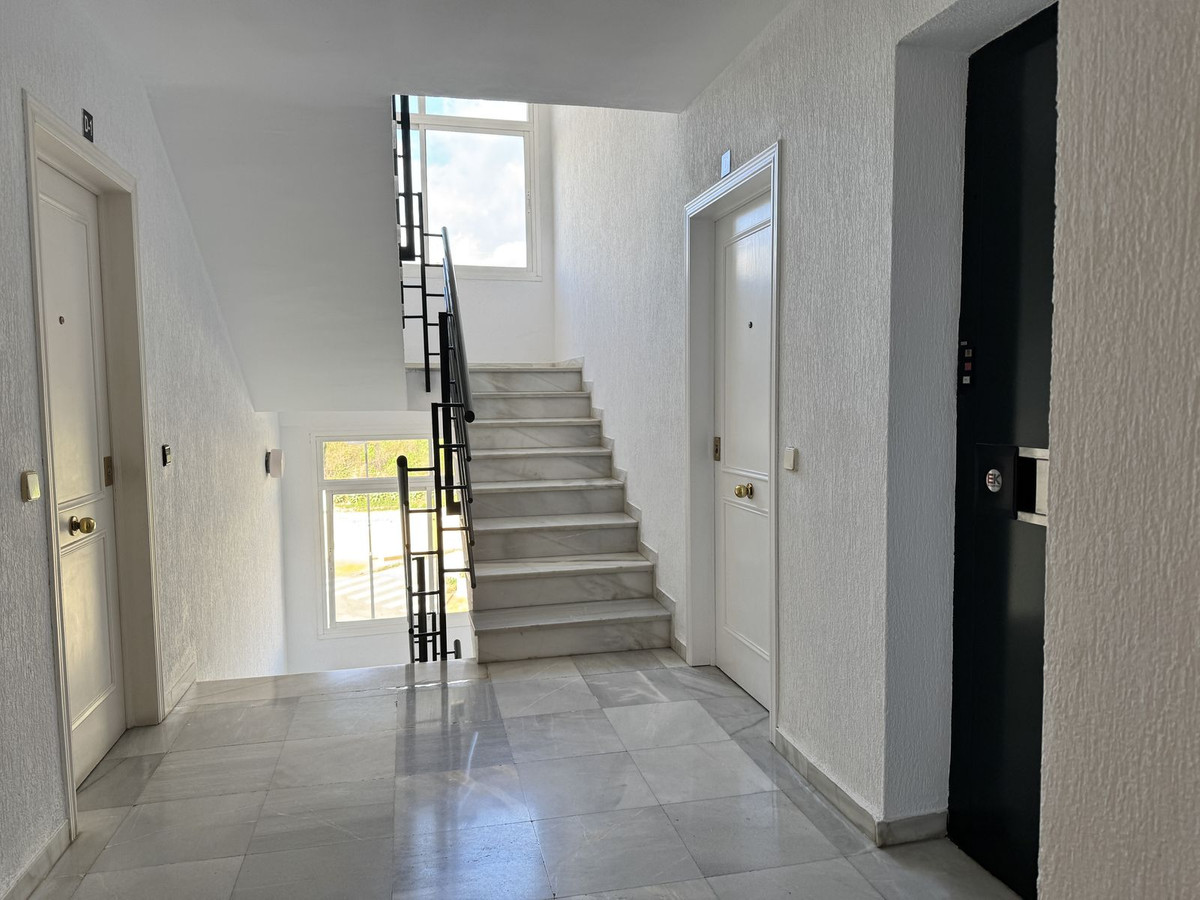 1 Bed, 1 Bath, ApartmentFor Sale, Fuengirola, Malaga