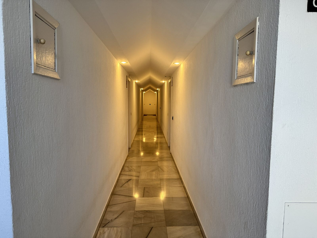 1 Bed, 1 Bath, ApartmentFor Sale, Fuengirola, Malaga