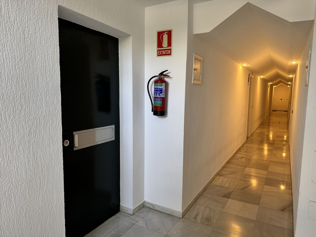 1 Bed, 1 Bath, ApartmentFor Sale, Fuengirola, Malaga
