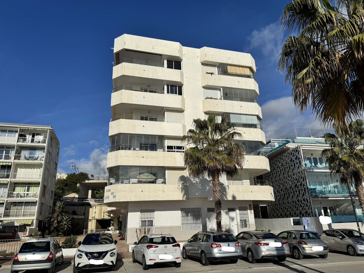 1 Bed, 1 Bath, ApartmentFor Sale, Fuengirola, Malaga