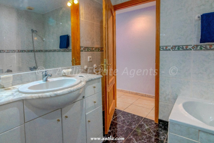 5 Bed, 4 Bath, HouseFor Sale, Callao Salvaje, Callao Salvaje
