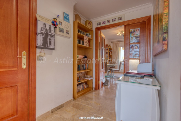 3 Bed, 2 Bath, ApartmentFor Sale, Urb Playa de la Arena, Playa De La Arena