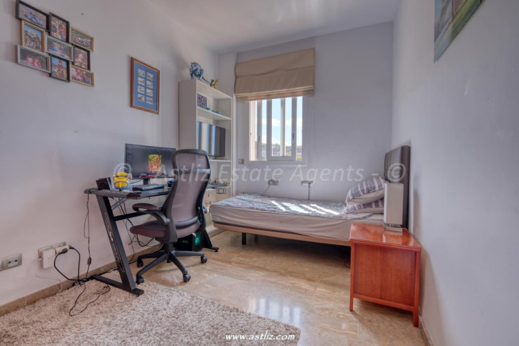 3 Bed, 2 Bath, ApartmentFor Sale, Urb Playa de la Arena, Playa De La Arena