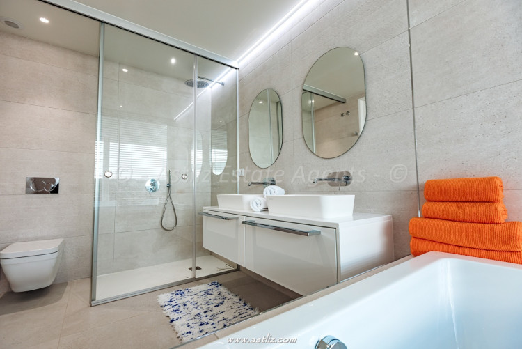 4 Bed, 4 Bath, HouseFor Sale, Callao Salvaje, Callao Salvaje