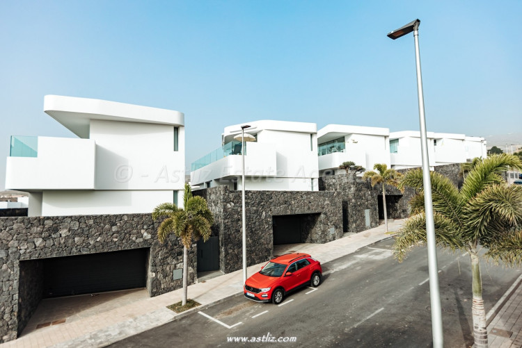 4 Bed, 4 Bath, HouseFor Sale, Callao Salvaje, Callao Salvaje