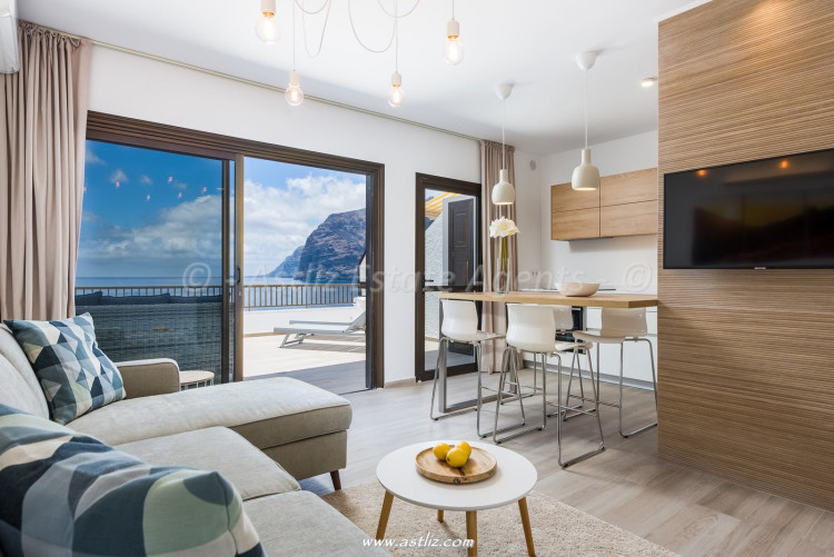 2 Bed, 2 Bath, ApartmentFor Sale, Cornisa, Acantilados de Los Gigantes