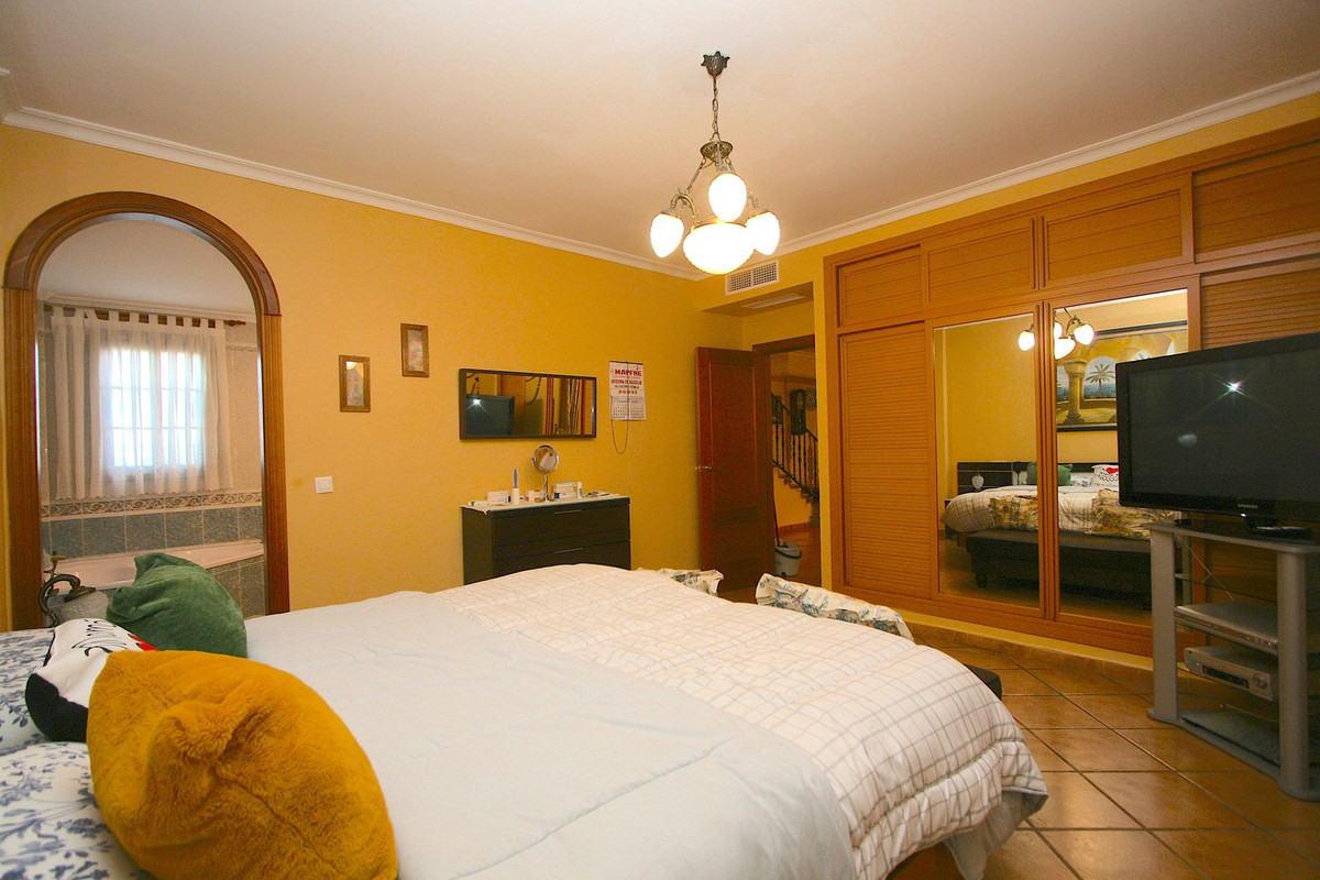 8 Bed, 5 Bath, HouseFor Sale, Alhaurin el Grande, Malaga