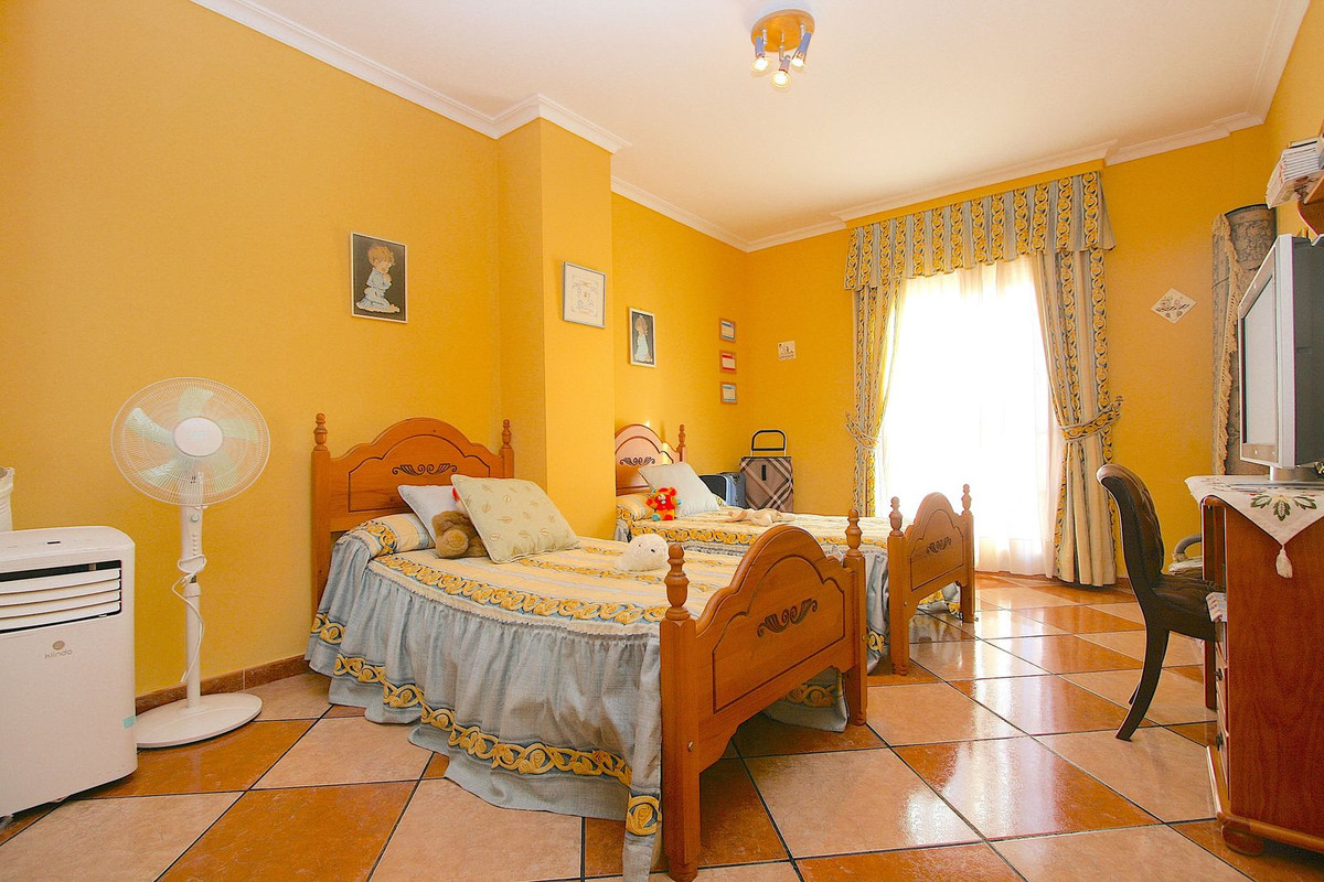 8 Bed, 5 Bath, HouseFor Sale, Alhaurin el Grande, Malaga