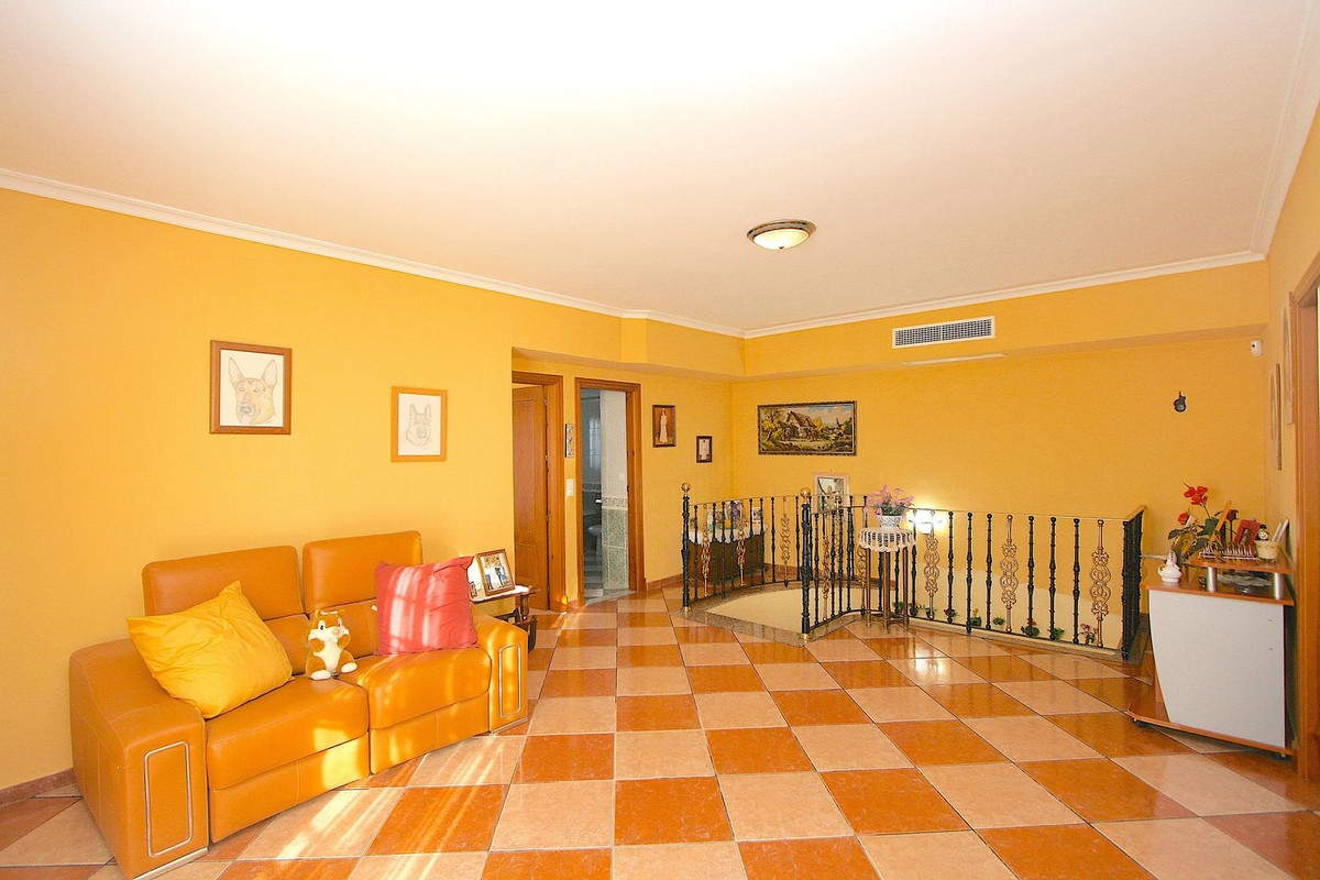 8 Bed, 5 Bath, HouseFor Sale, Alhaurin el Grande, Malaga