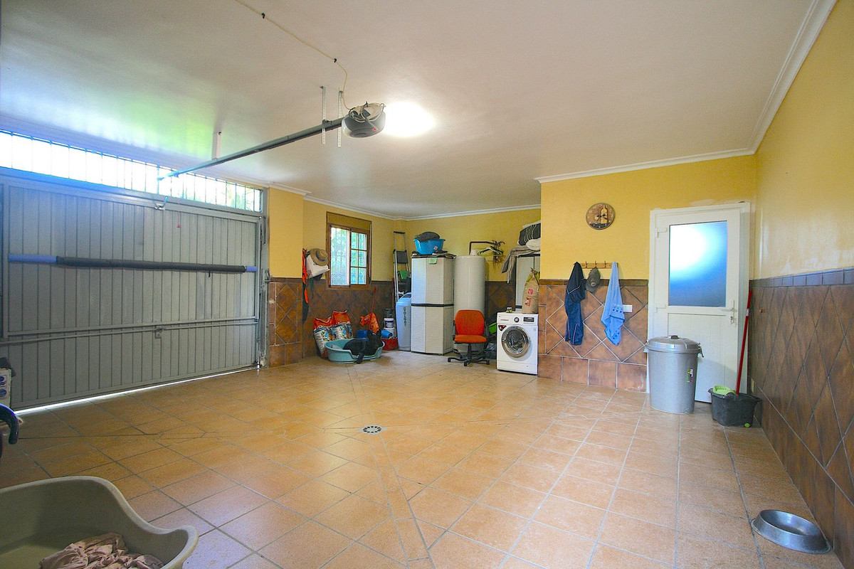 8 Bed, 5 Bath, HouseFor Sale, Alhaurin el Grande, Malaga